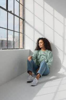 SHEIN EZwear Sage Green Cute Cartoon Dinosaur Graphic Crew Neck Sweatshirt